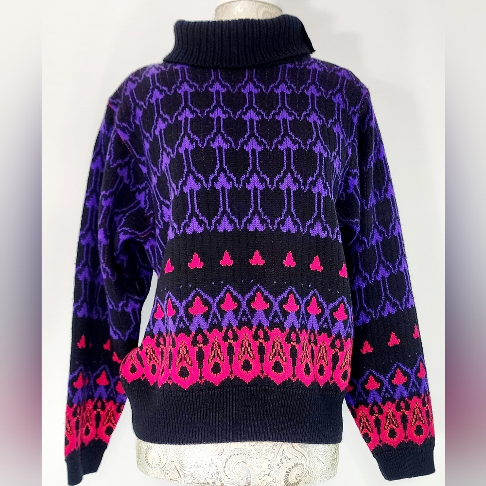 Vintage Petite Illustrations lambswool sweater